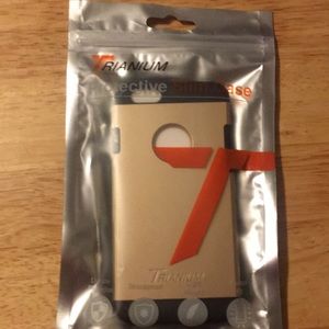 Trianium protective slim case for iPhone 6s